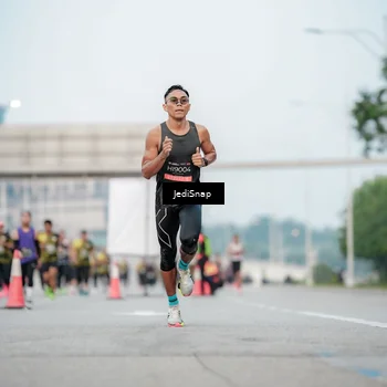 Runner Photo 6687066