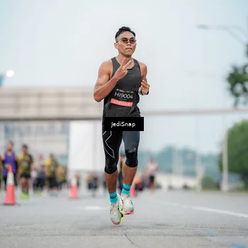 Runner Photo 6687075