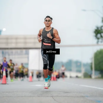 Runner Photo 6687082