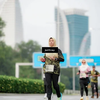 Runner Photo 6687154