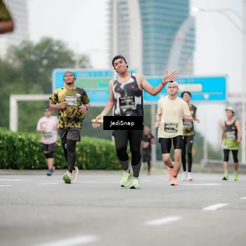 Runner Photo 6687285