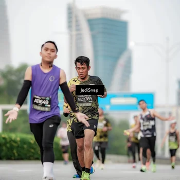 Runner Photo 6687303