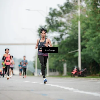 Runner Photo 6687328