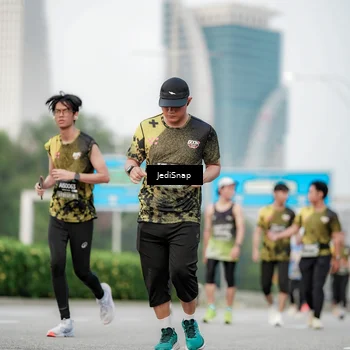 Runner Photo 6687356