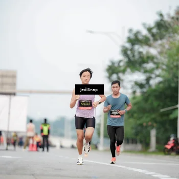 Runner Photo 6687374