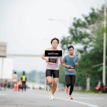 Runner Photo 6687375