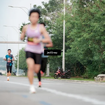 Runner Photo 6687383