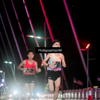 Runner Photo 6687398