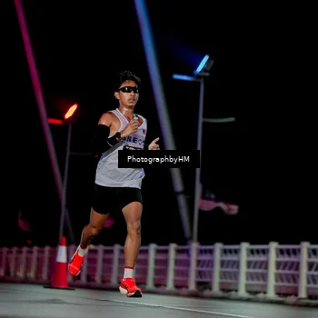 Runner Photo 6687439
