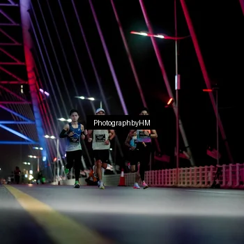 Runner Photo 6687453