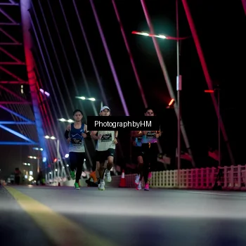 Runner Photo 6687455