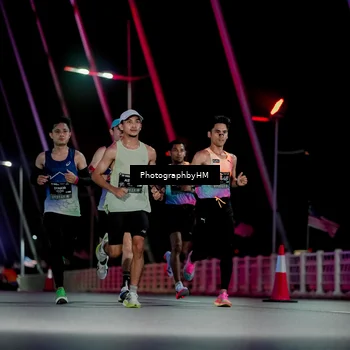 Runner Photo 6687467