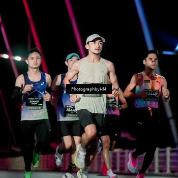 Runner Photo 6687478