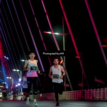 Runner Photo 6687497