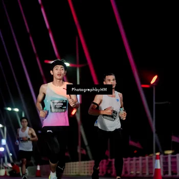 Runner Photo 6687503