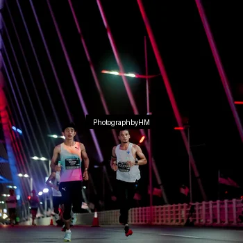 Runner Photo 6687513