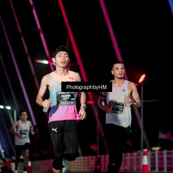 Runner Photo 6687514