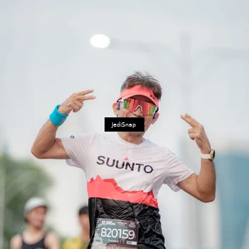 Runner Photo 6687524