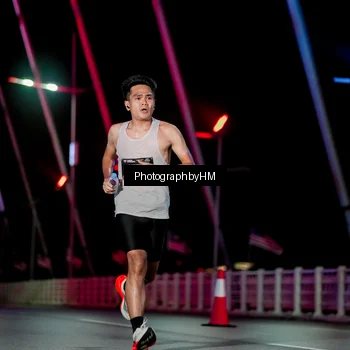 Runner Photo 6687527