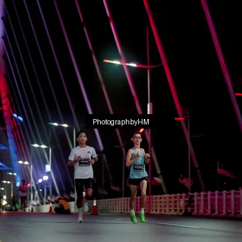 Runner Photo 6687531