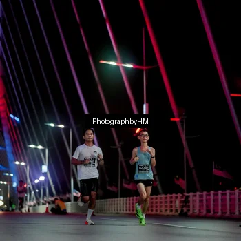 Runner Photo 6687532