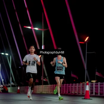 Runner Photo 6687537