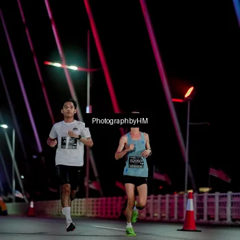 Runner Photo 6687539