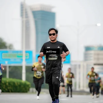 Runner Photo 6687550