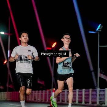 Runner Photo 6687551