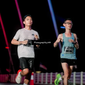 Runner Photo 6687555