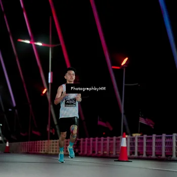 Runner Photo 6687572