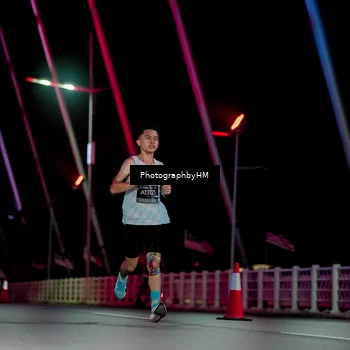Runner Photo 6687577