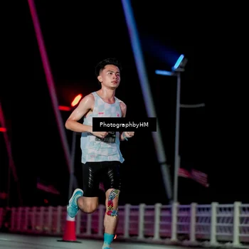 Runner Photo 6687592