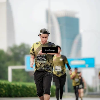 Runner Photo 6687612