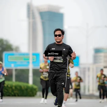 Runner Photo 6687613