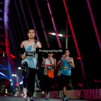 Runner Photo 6687614