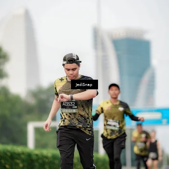 Runner Photo 6687640