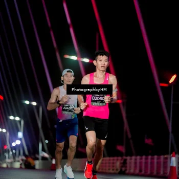 Runner Photo 6687644