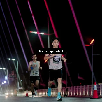 Runner Photo 6687672
