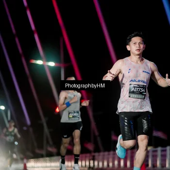 Runner Photo 6687676