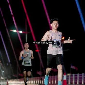 Runner Photo 6687677