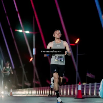 Runner Photo 6687678