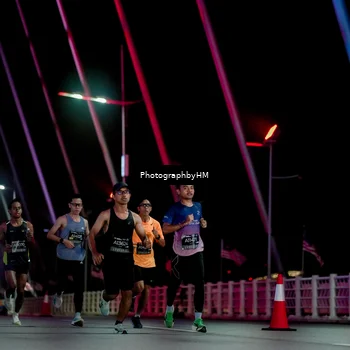Runner Photo 6687713