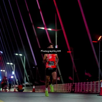 Runner Photo 6687746