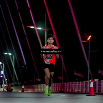 Runner Photo 6687749