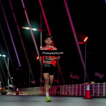 Runner Photo 6687753