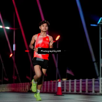Runner Photo 6687757