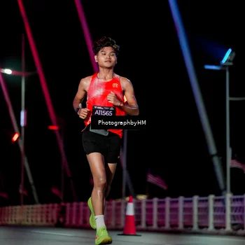 Runner Photo 6687758
