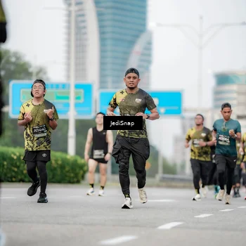 Runner Photo 6687766