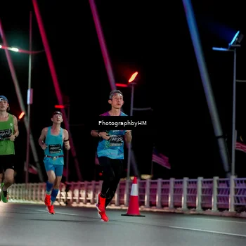 Runner Photo 6687772